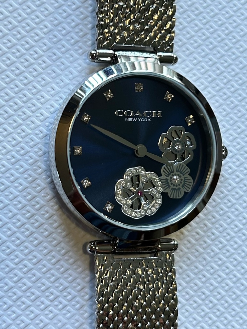 Coach Park Carnation Watch With 34mm Navy Blue Face & Silver MeshBracelet - Picture 6 of 9